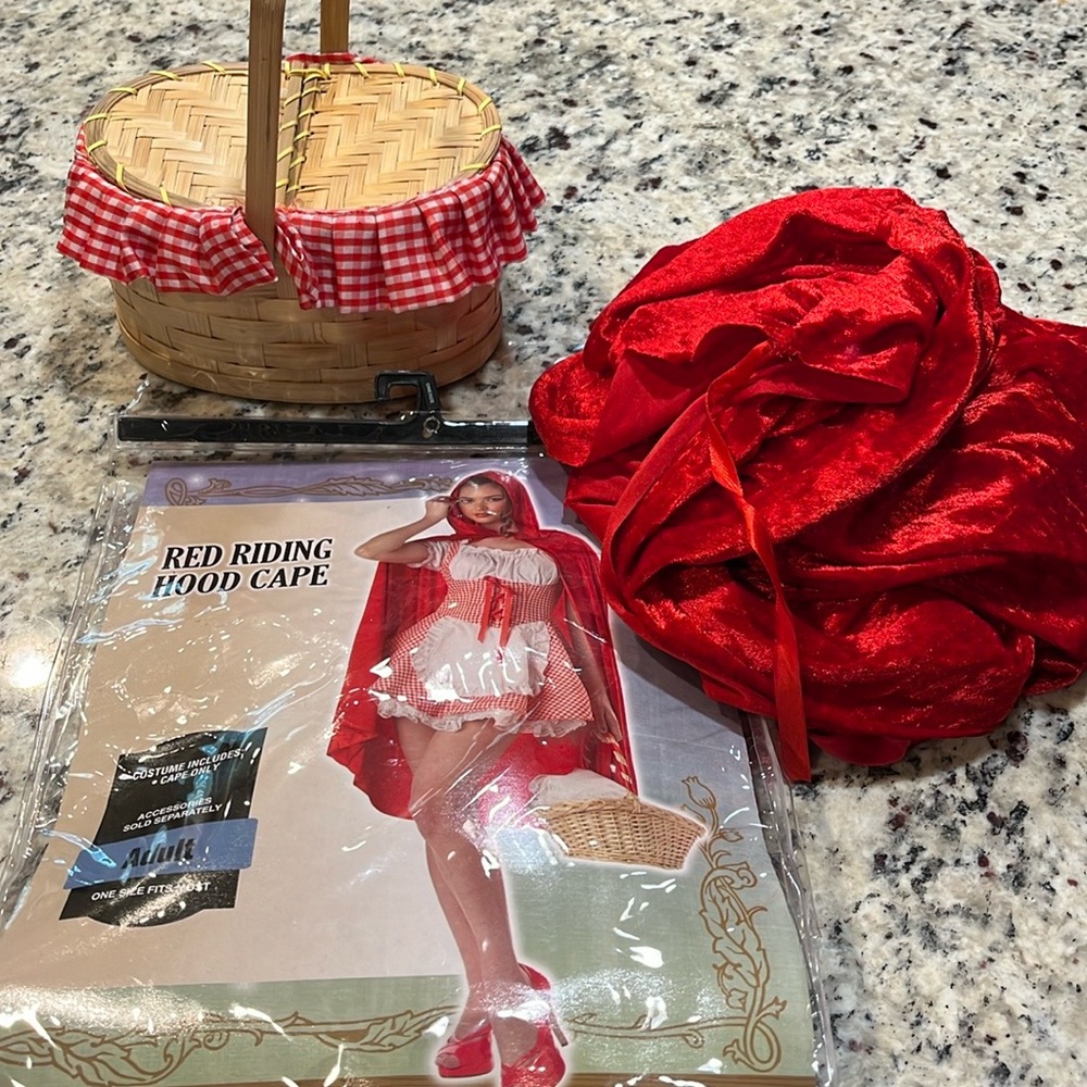 Little Red Riding Hood cape with basket